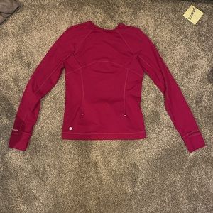 Lululemon long sleeve top size S